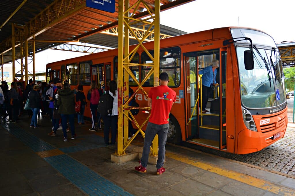 VCG apresenta pedido de reajuste e tarifa pode passar de R$ 6,00 em PG