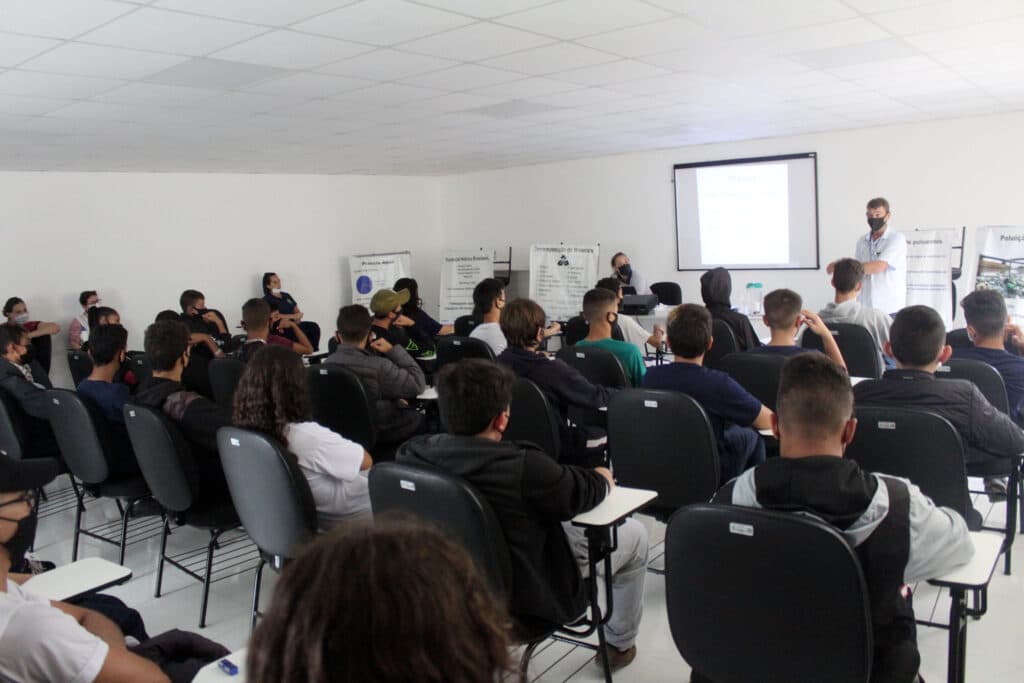 Palmeira marca Dia Mundial da Água com palestras para estudantes