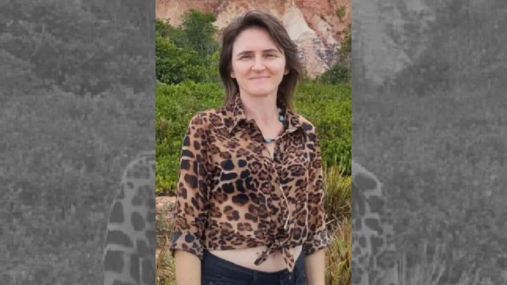 Professora morre em acidente com caminhão no Paraná