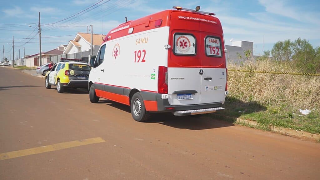 Corpo de jovem é encontrado em terreno baldio de PG