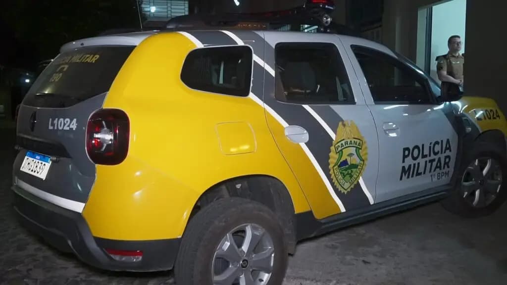 Polícia persegue carro roubado no centro de PG