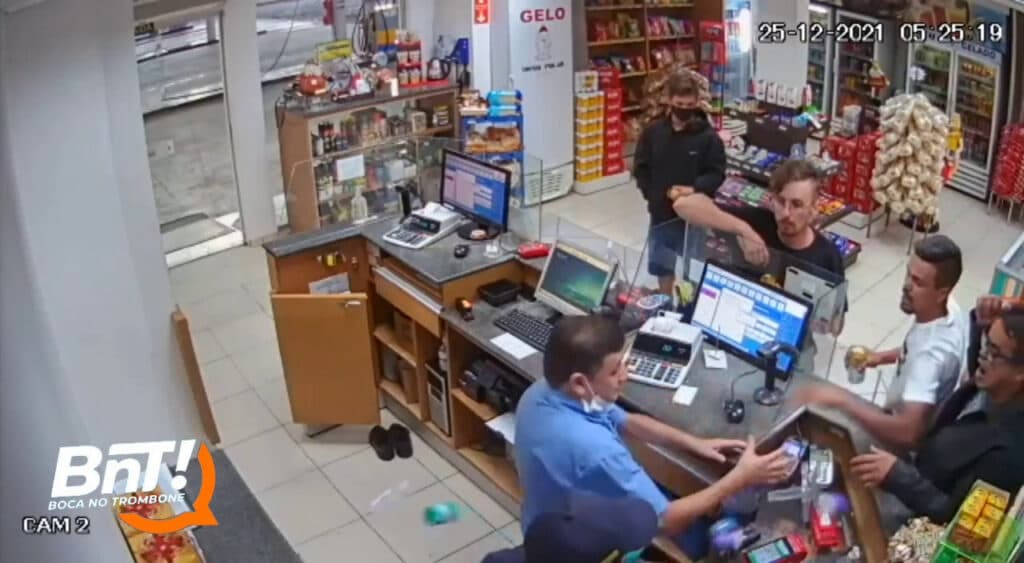 ‘Machões’ do posto são identificados e liberados em Ponta Grossa