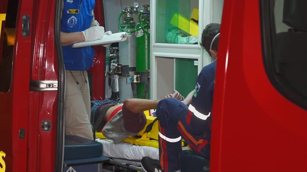 Homem é surrado no Centro de PG é precisa de resgate de urgência
