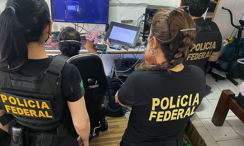 PF combate distribuição de material de pornografia infantil