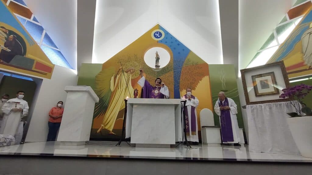 Missa com padre Reginaldo no santuário de Brotas abre peregrinação pela Rota do Rosário