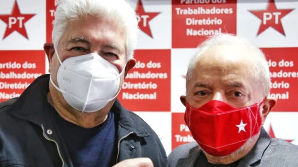 Por jatinho para campanha, Requião ameaça PT e Lula