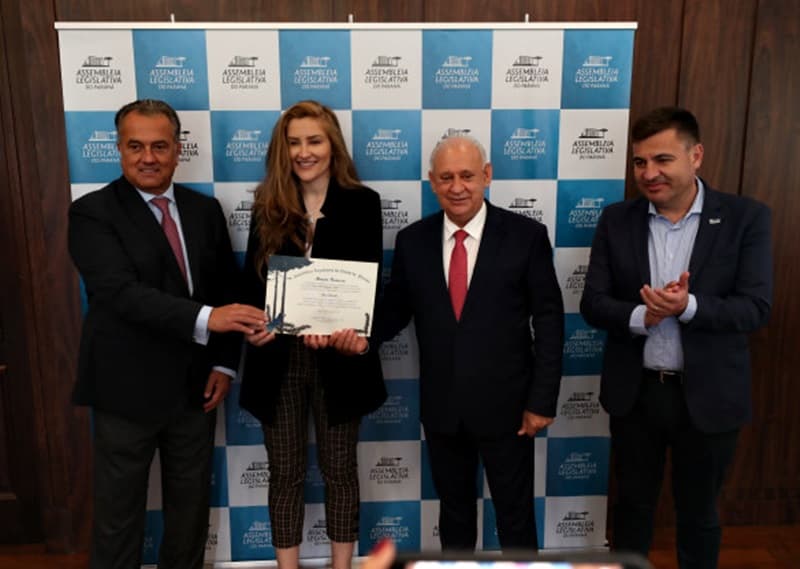 Sanfoneira Bia Socek é homenageada por deputados na Assembléia Legislativa