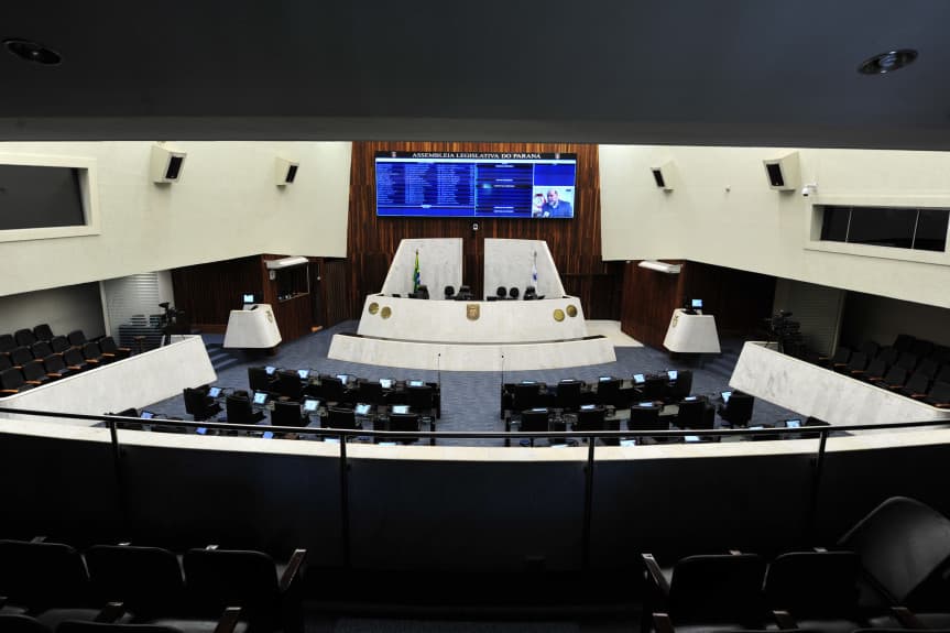 Deputados do Paraná decidem pelo não recebimento de resíduos sólidos de outros estados