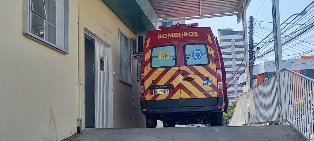 Mulher é encaminhada a UPA após ser atacada por cachorro