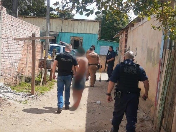 Policia prende suspeito de homicídio em Castro