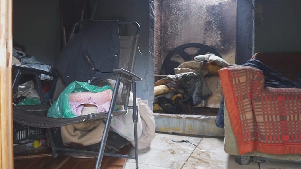 Incêndio em residência na Cel. Cláudio é contido por vizinhos