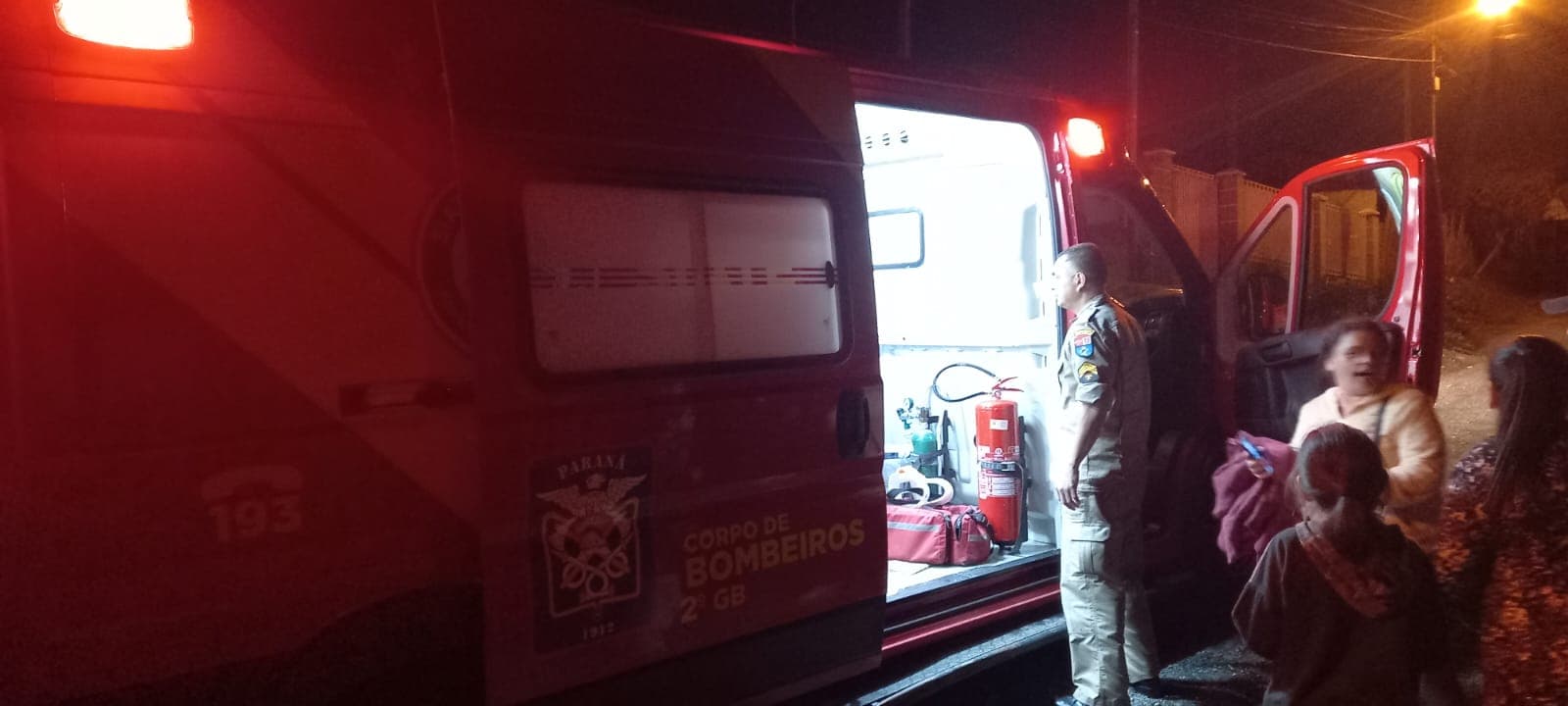 Homem se afoga com alimento e precisa ser socorrido pelo Siate em PG