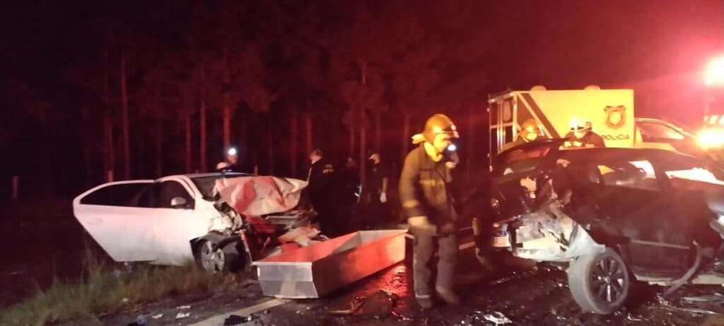 Seis pessoas morrem em acidente gravíssimo em Piraí do Sul
