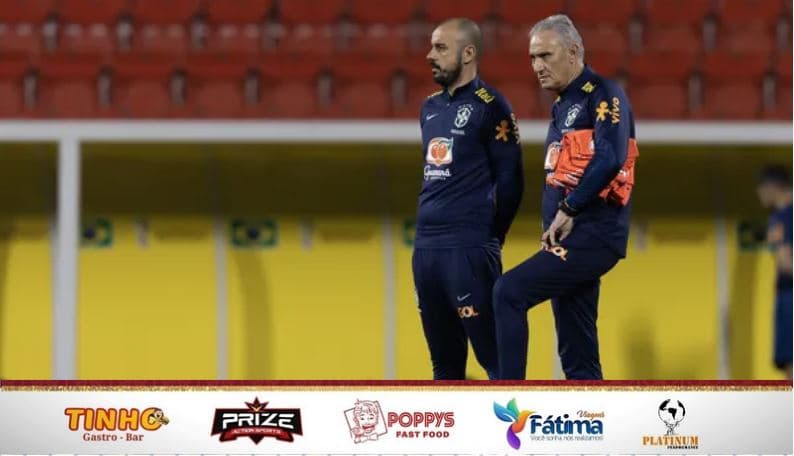 Visitante de treino da Seleção Brasileira flagra possível time titular para a estreia na Copa