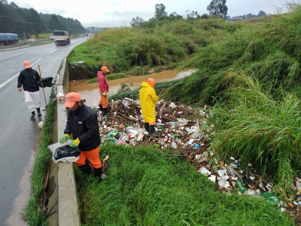 Defesa Civil e meio Ambiente monitoram arroios em período de chuvas em PG