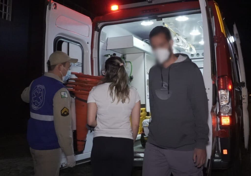 Jovem sofre queda em academia e precisa de resgate de urgência