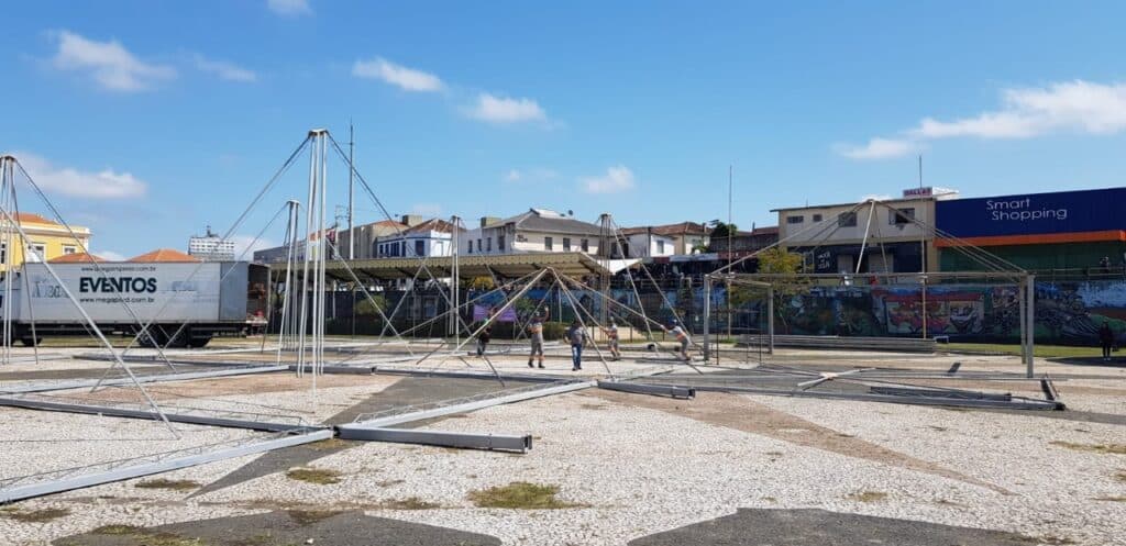 Expo&Flor inicia montagem das tendas em Ponta Grossa
