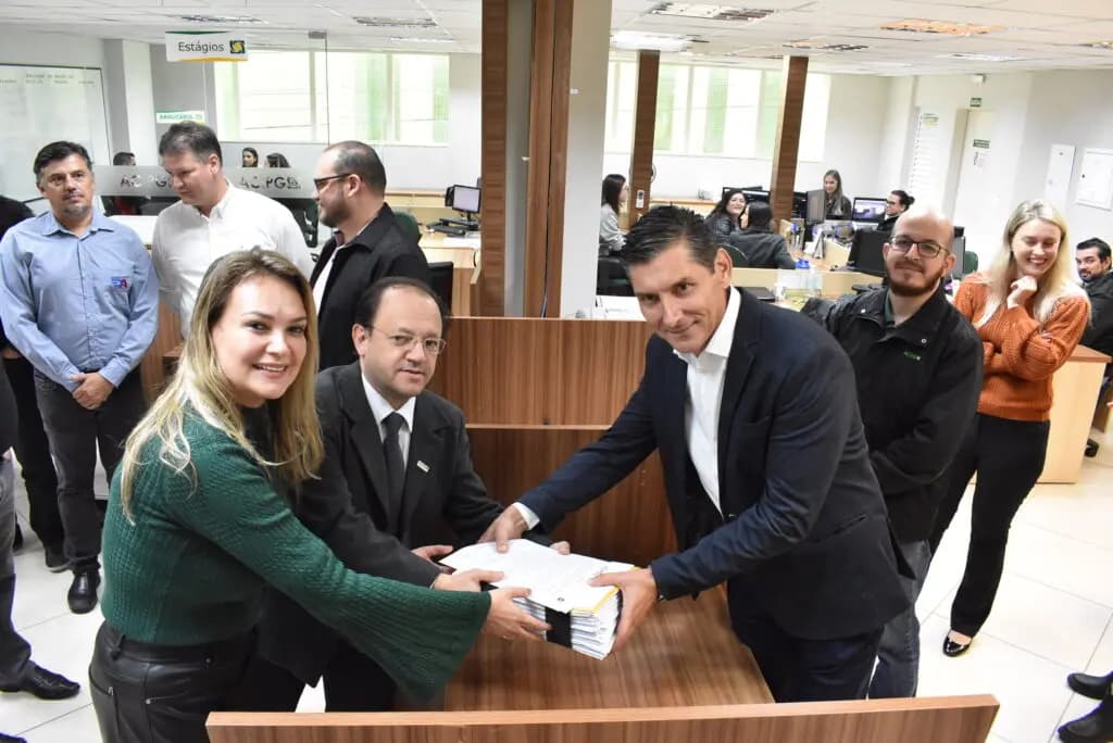 Giorgia Bin Bochenek registra chapa para concorrer às eleições da ACIPG