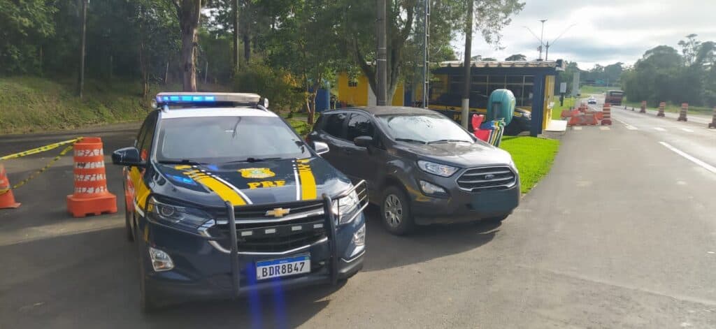 PRF recupera veículo clonado em Ponta Grossa e motorista é detido