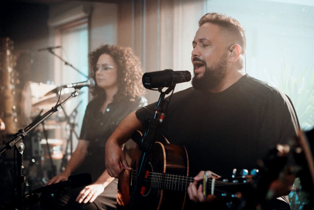 Cantor gospel Fernandinho se apresenta em Tibagi
