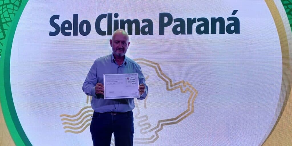 Fábrica de Rações da Castrolanda recebe Selo Clima Paraná