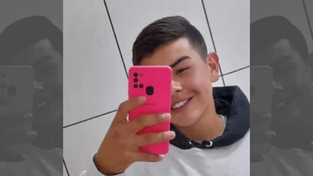 Jovem morre após ser esfaqueado no interior do Paraná