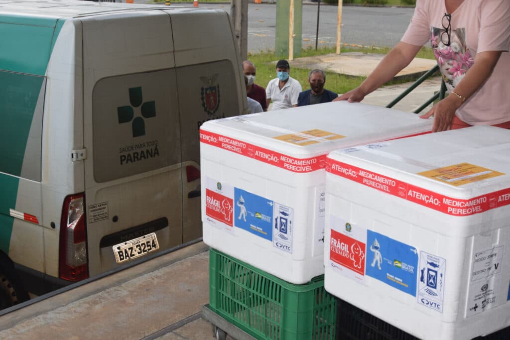 Regional de PG recebe quase 50 mil doses de vacina contra Covid-19