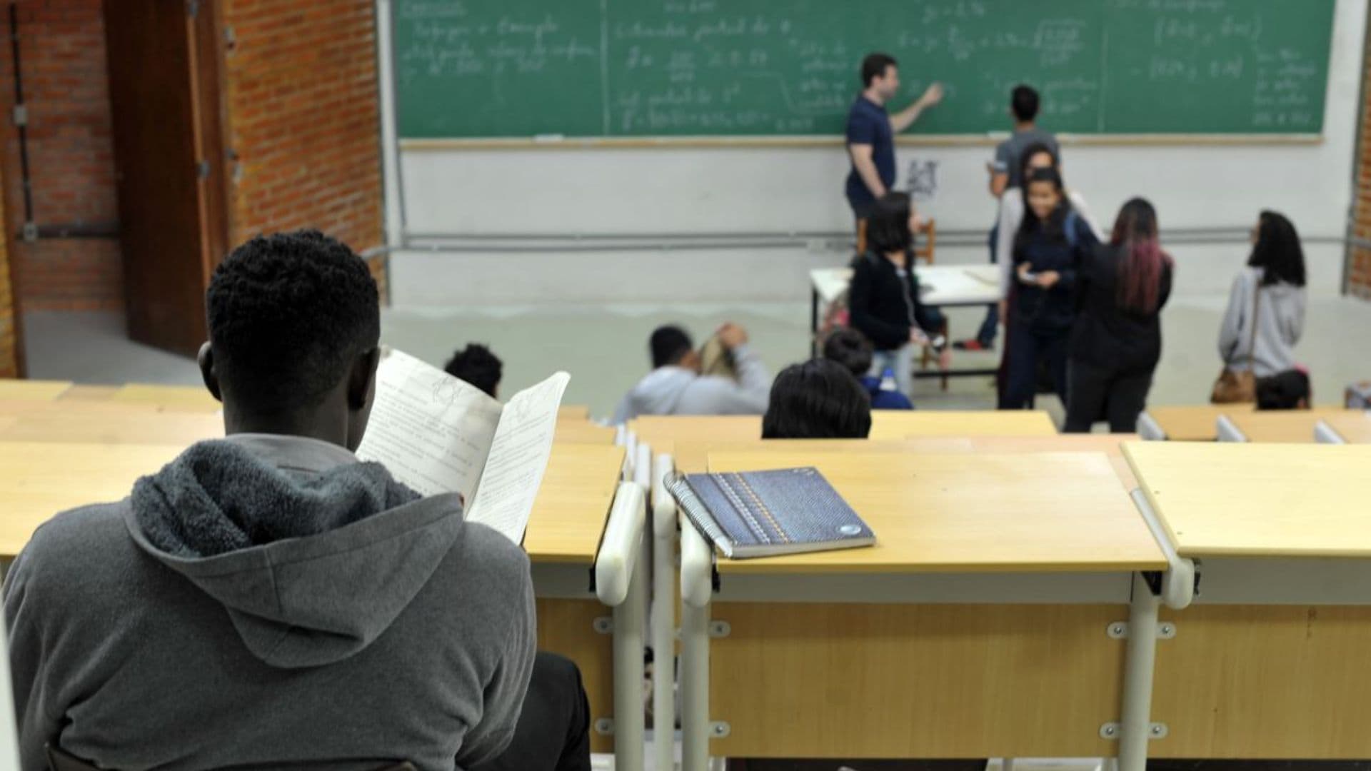 Jovens negros têm menos acesso ao mercado de trabalho, diz pesquisa
