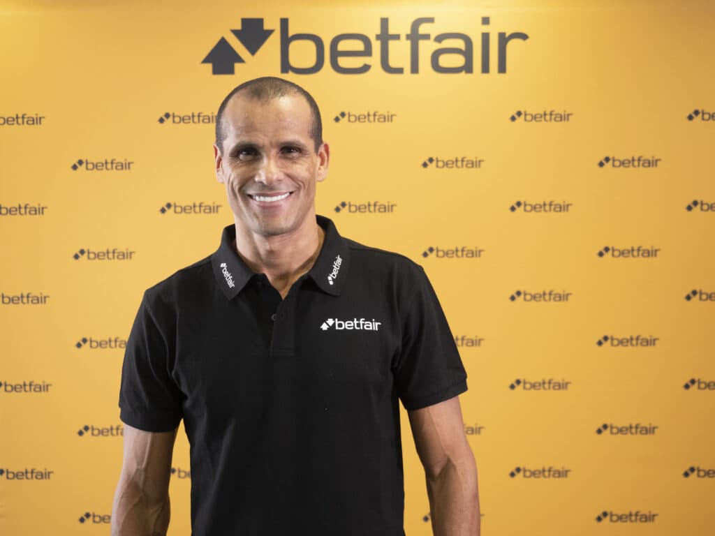 Campeão mundial com a seleção em 2002, Rivaldo analisa grupos após sorteio da Champions League