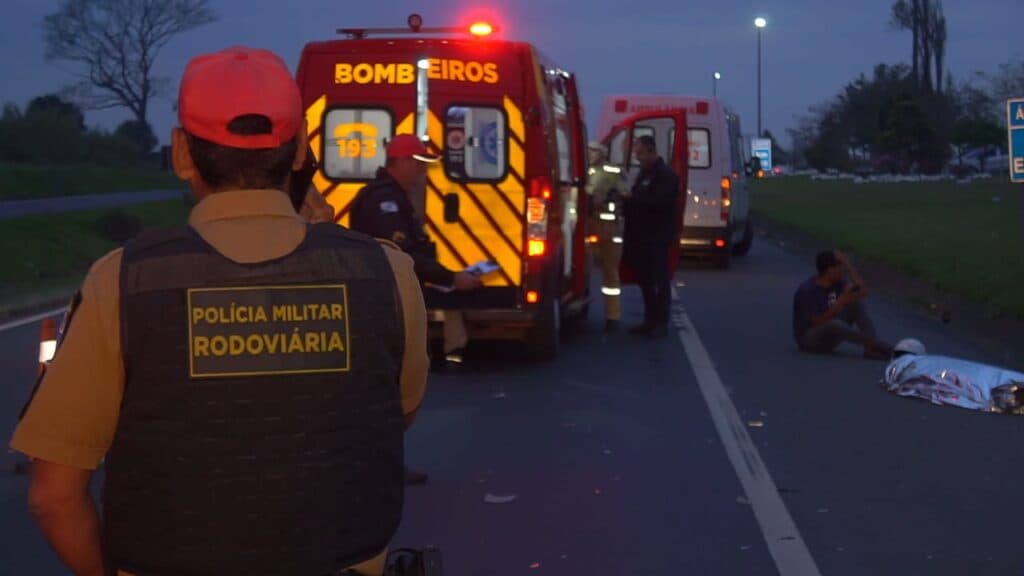 Trabalhador morre após colisão entre moto e bicicleta na PR-151