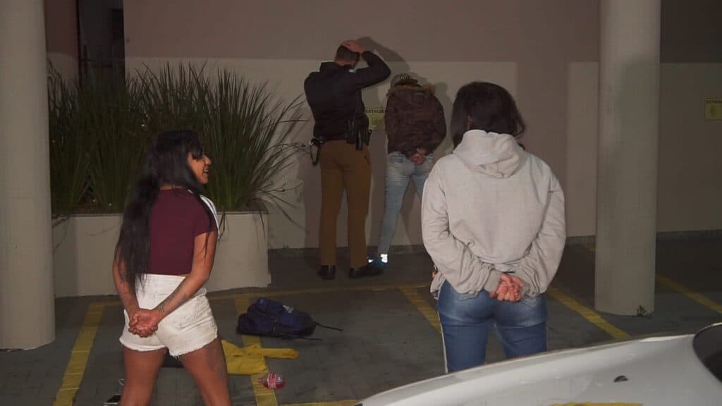 Briga entre mulheres em bar de PG termina com pedrada na cabeça