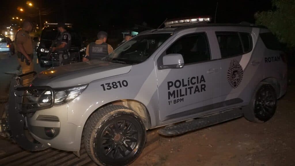 Dois jovens morrem em confronto armado com a PM na região