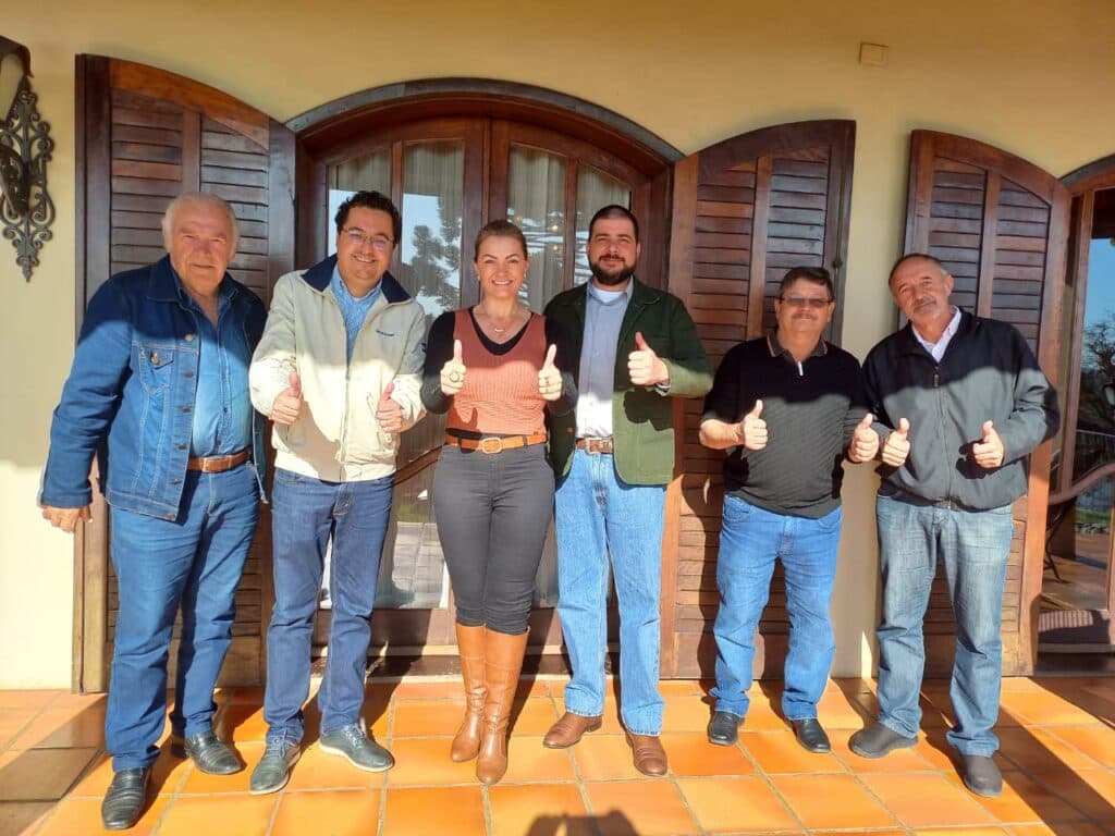Aline Sleutjes unifica apoio das principais lideranças políticas e empresariais de Castro