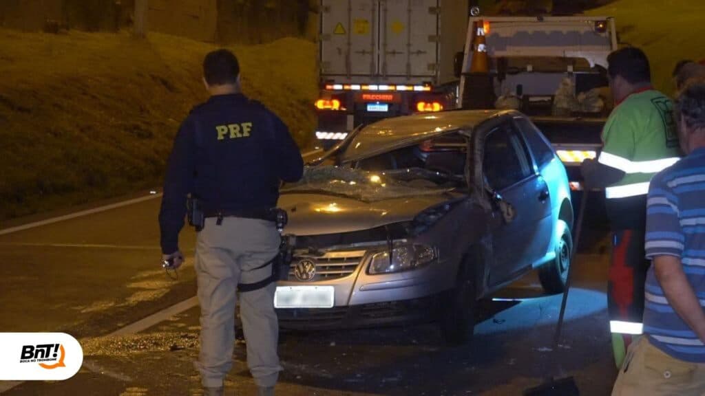 Mãe e criança escapam de capotamento em rodovia de PG