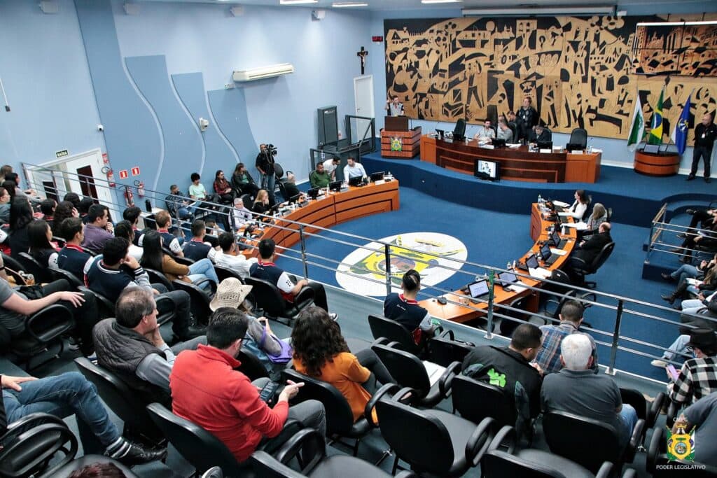 UEPG promete assumir gestão da TV Educativa de PG e Prefeitura avança com corte de verba
