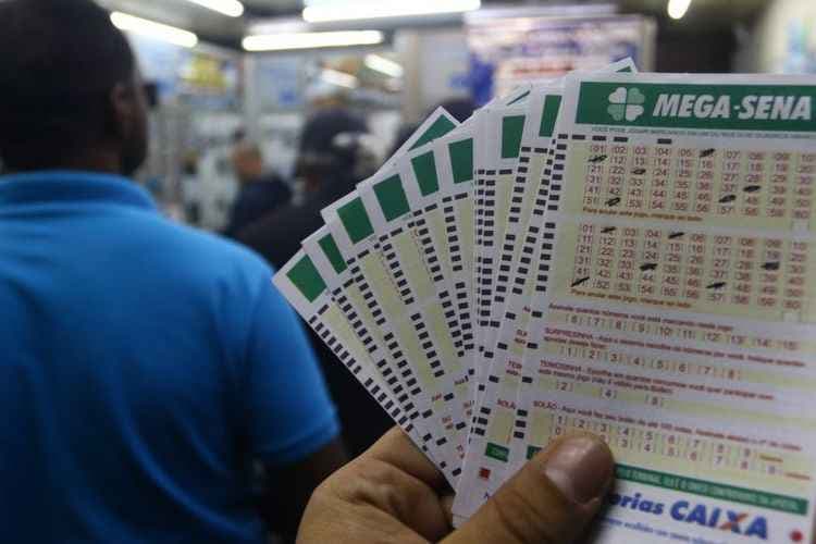 Mega-Sena sorteia nesta quinta-feira prêmio acumulado em R$ 17 milhões