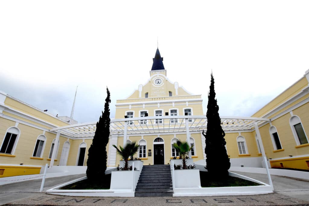 Com superlotação Santa Casa de PG cancela atendimentos de Urgência e Emergência