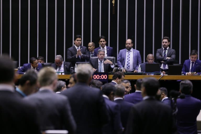 Câmara discute mudanças  para crimes sexuais contra crianças