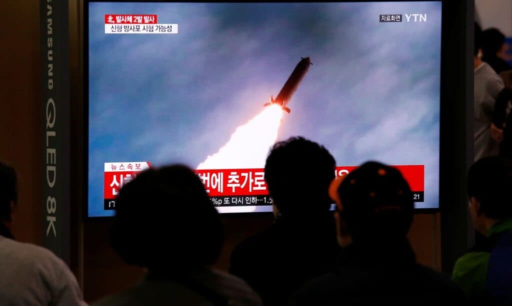 Coreia do Norte confirma lançamento de míssil e ONU convoca reunião