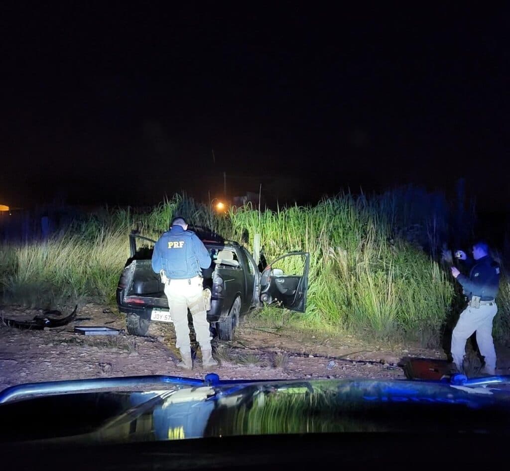 Casal fica gravemente ferido após carro invadir autódromo de PG