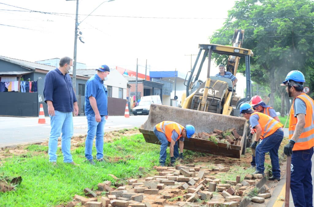 Prefeitura de Tibagi realiza a doação de ‘pavers’ para calçadas