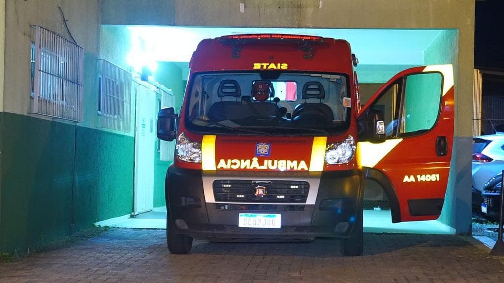 Idoso leva pedrada na cabeça ao brigar com vizinho em  PG