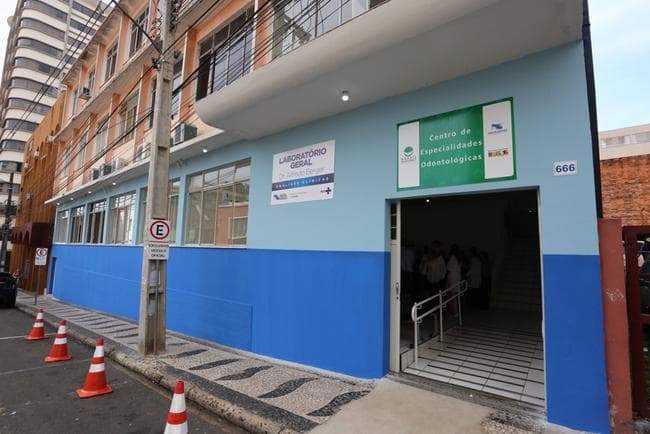 Laboratório Central de PG é fechado após ser inundado