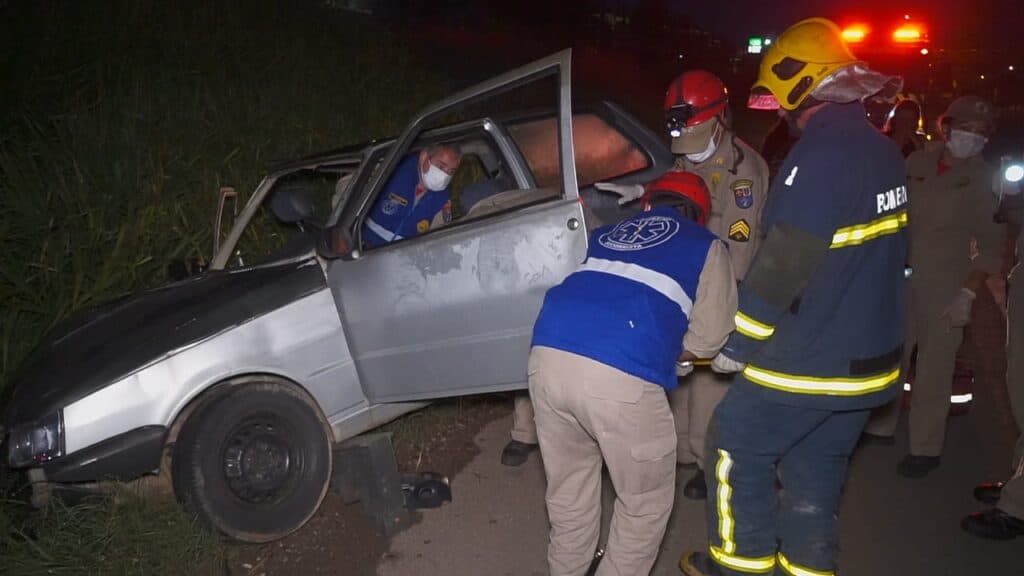 Motorista se perde e deixa 4 pessoas em estado grave