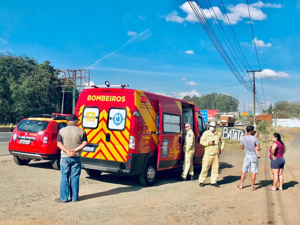 Homem é atropelado por caminhão na Avenida Souza Naves em Ponta Grossa