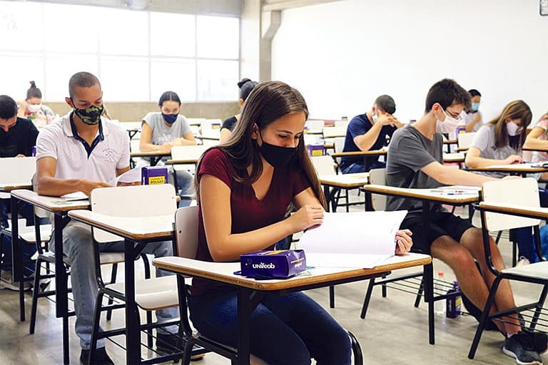 Selecionados para 2ª chamada do ProUni devem comprovar dados até hoje
