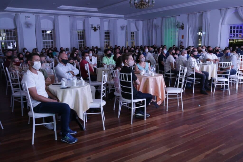 Micro e pequenos empreendedores de Palmeira terão acesso a crédito com juros zero
