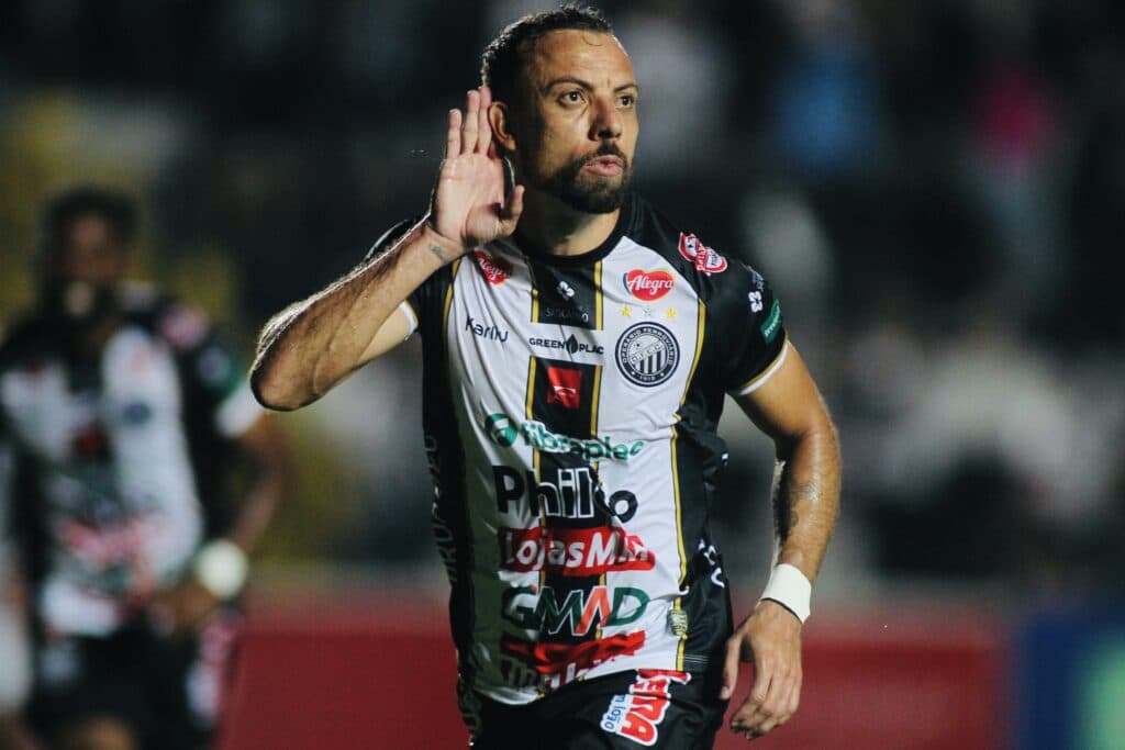 Operário vence o União-PR na estreia do Campeonato Paranaense
