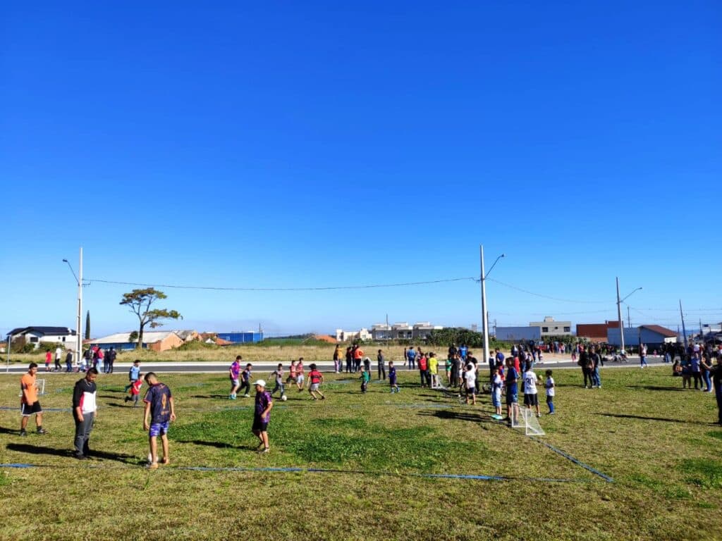 Carambeí:   Recreação no Paço integra participantes de todas as idades
