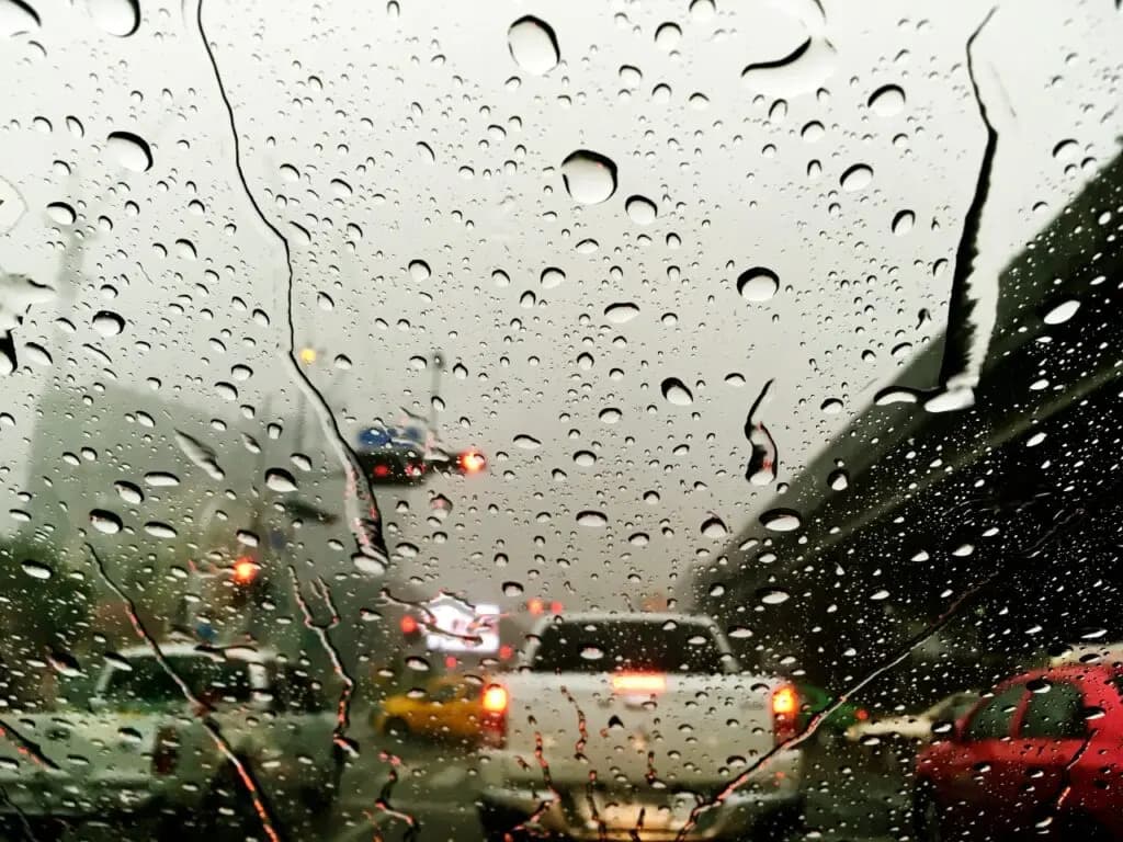 Previsão do Tempo: Sexta-feira (26) será marcada por chuvas e possibilidade de tempestades